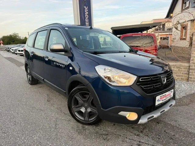 Dacia Lodgy 2017 photo 2