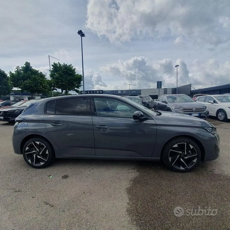 Peugeot 308 2026 photo 2