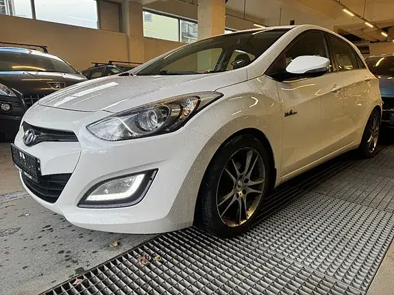 Hyundai I30 2013 photo 2