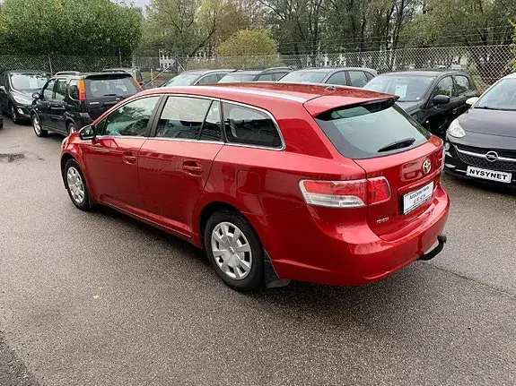 Toyota Avensis 2010 photo 4