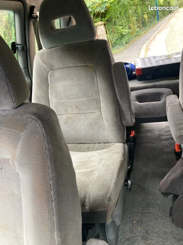 Chrysler Grand Voyager 1995 photo 2