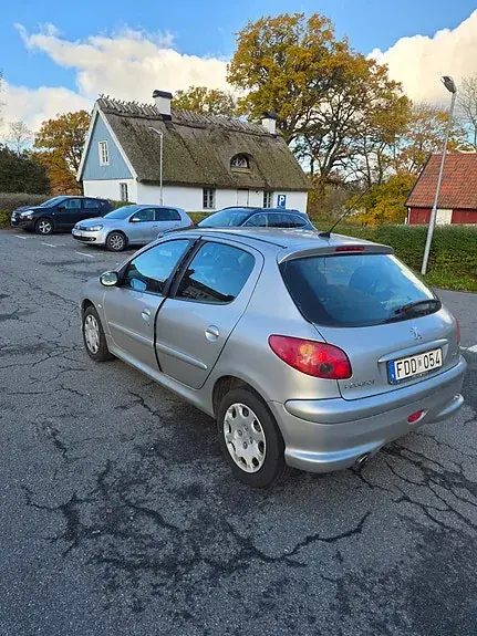 Peugeot 206 2007 photo 4