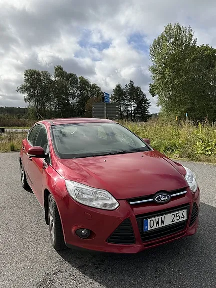 Ford Focus 2011 photo 2