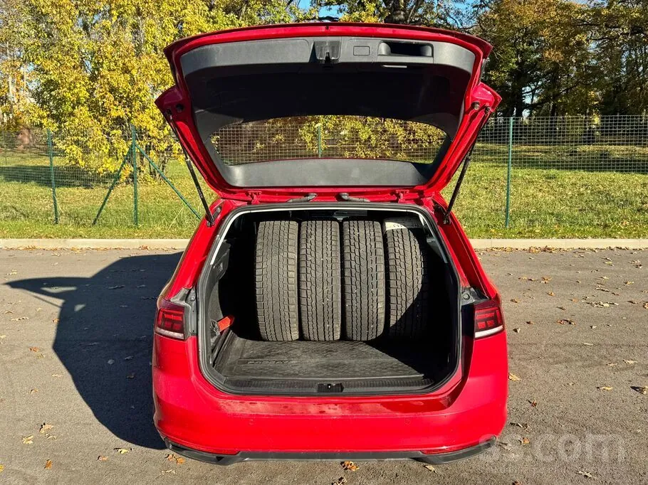 Volkswagen Passat 2021 photo 5