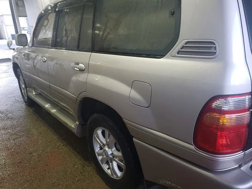Toyota Land Cruiser 2001 photo 4
