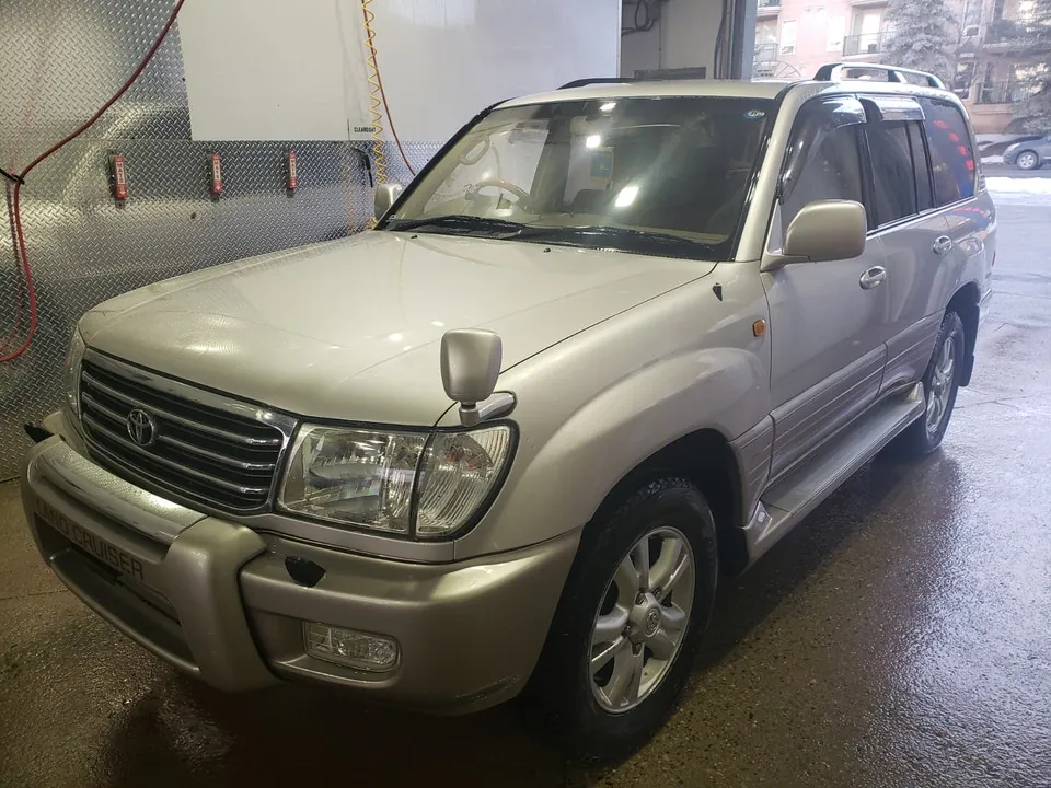 Toyota Land Cruiser 2001 photo 3