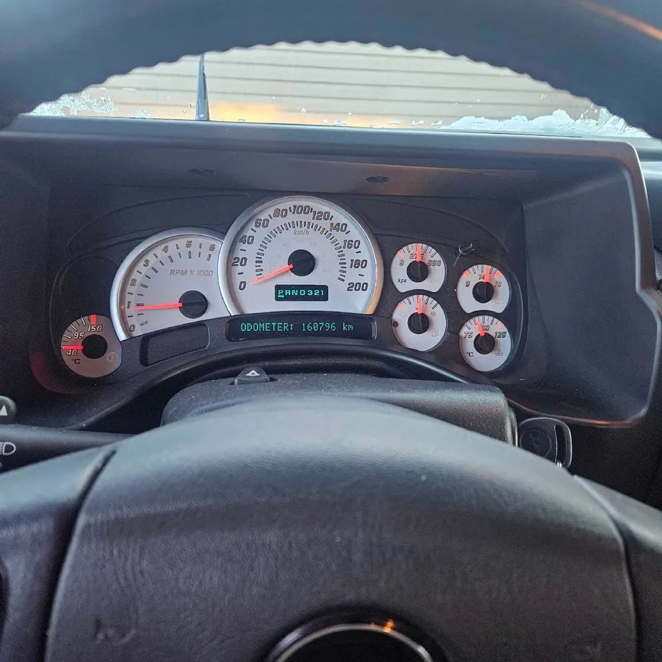 Hummer H2 2004 photo 4