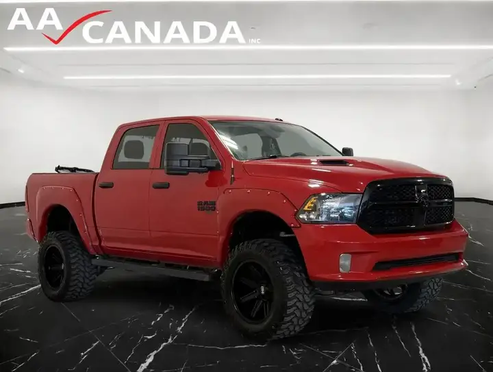 Ram 1500 Classic Crew Cab 2022 photo 3