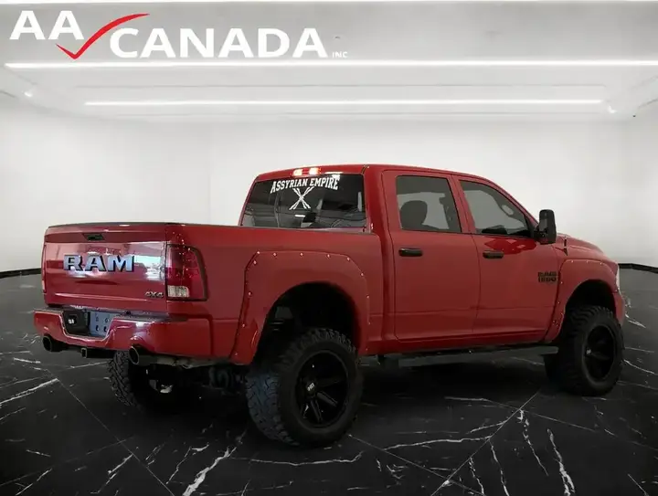 Ram 1500 Classic Crew Cab 2022 photo 4