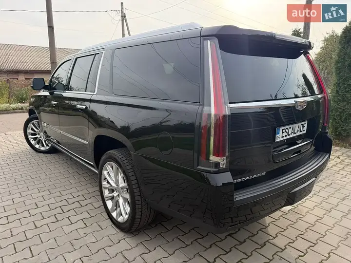 Cadillac Escalade 2018 photo 2