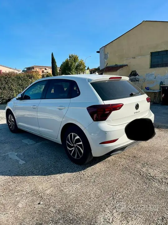 Volkswagen Polo 2023 photo 2