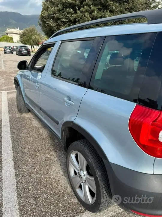 Skoda Yeti 2010 photo 2