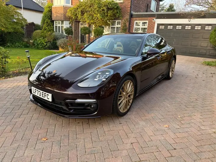 Porsche Panamera 2023 photo 2