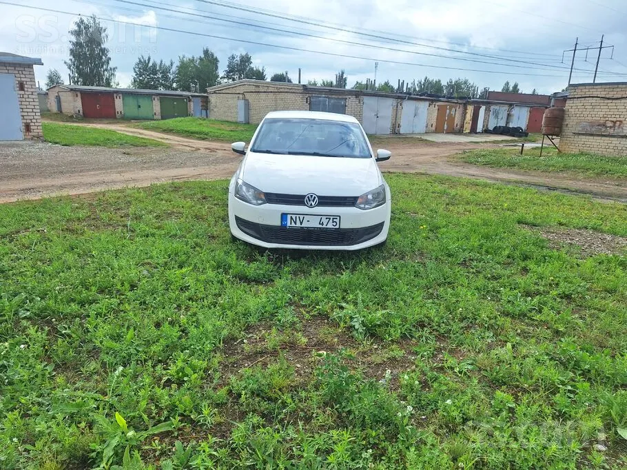 Volkswagen Polo 2013 photo 2