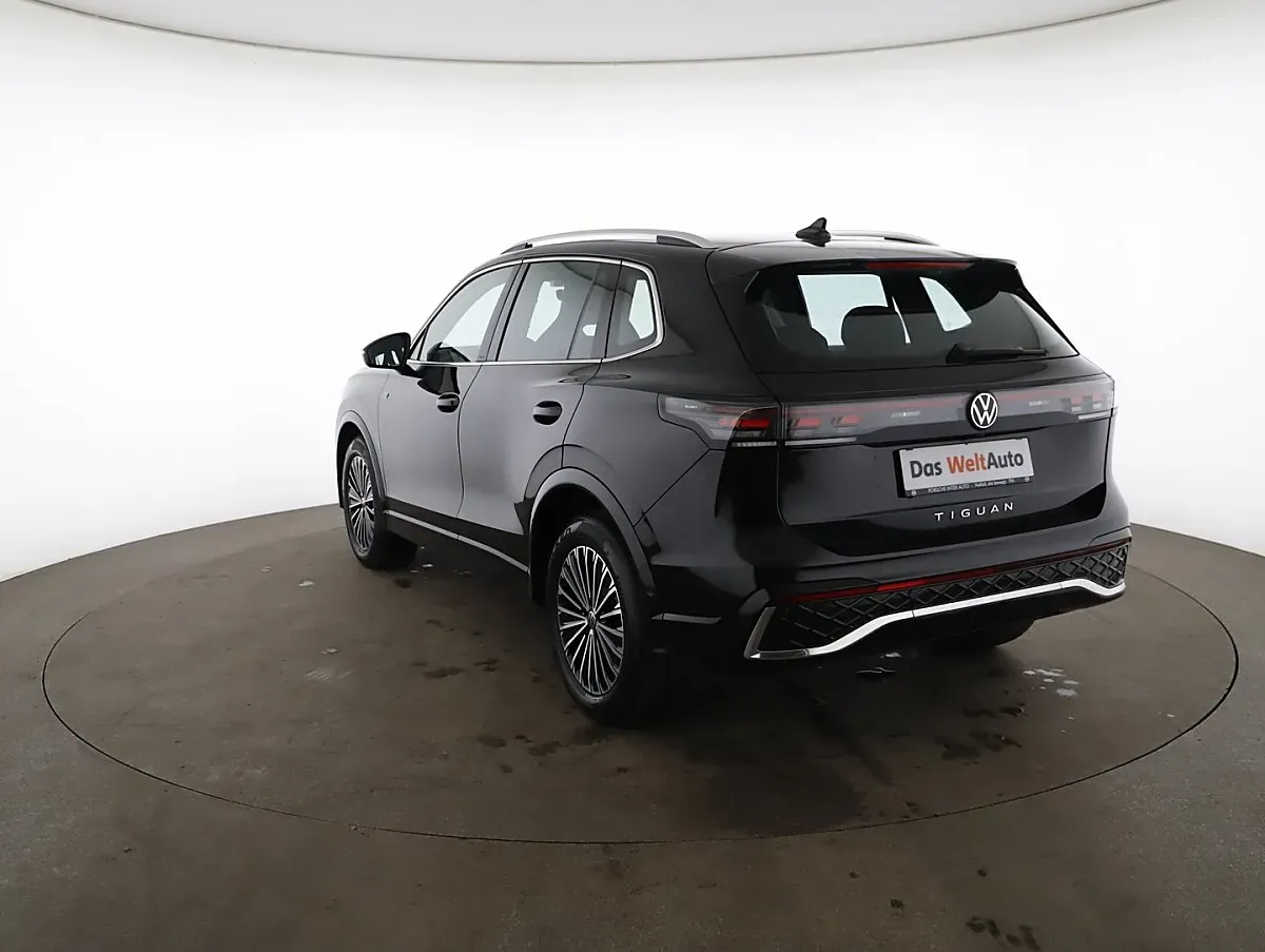 Volkswagen Tiguan 2025 photo 2