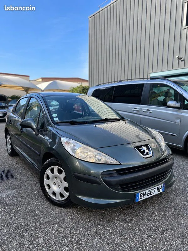 Peugeot 207 2007 photo 4