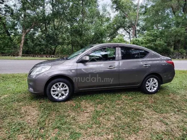 Nissan Almera