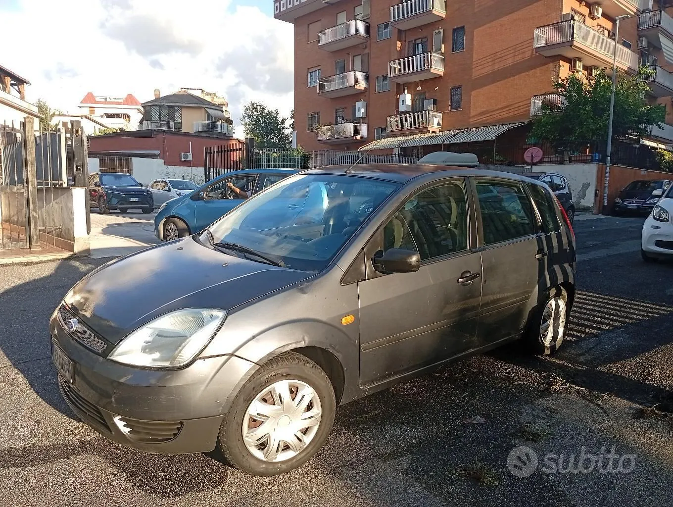 Ford Fiesta 2004 photo 4