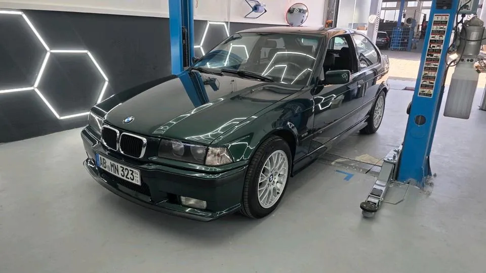 BMW 323Ti
