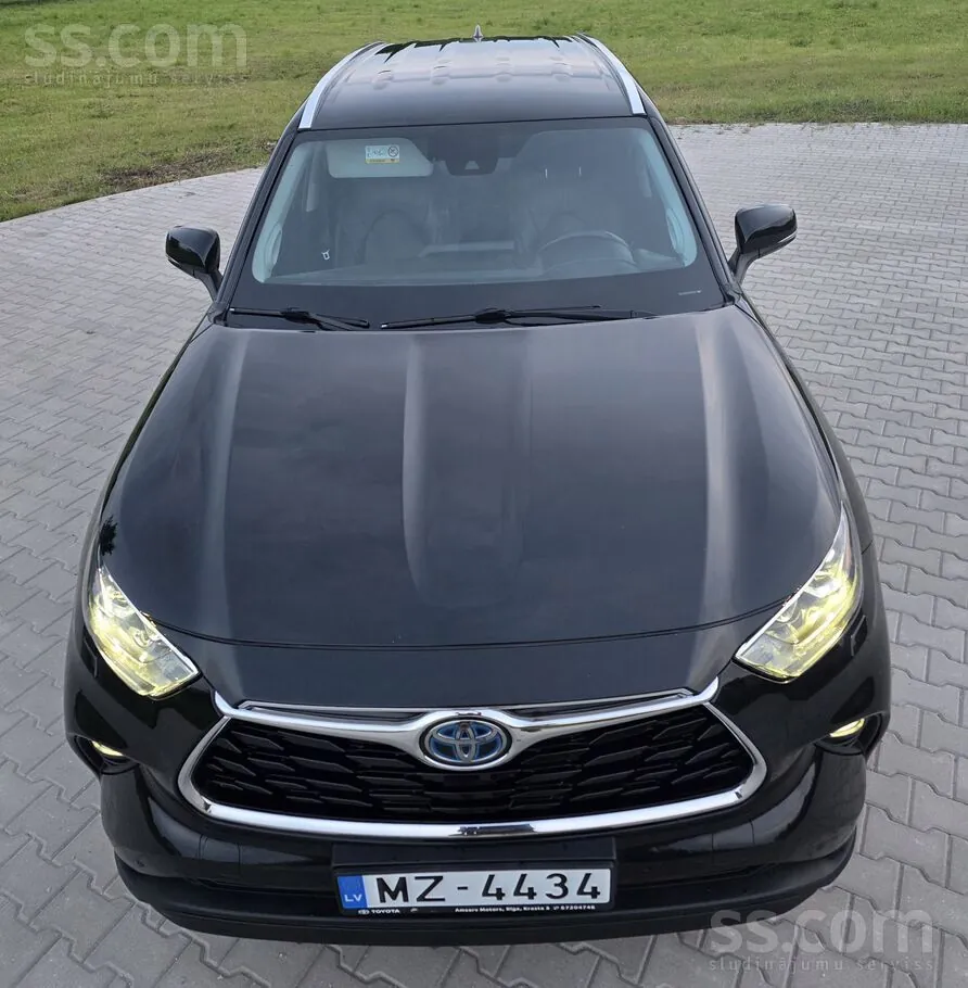 Toyota Highlander 2021 photo 3