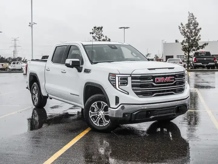 GMC Sierra 1500 2026 photo 2