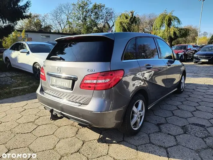 Mercedes-Benz B-Class 2011 photo 5