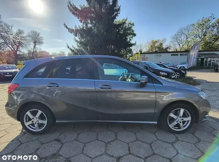 Mercedes-Benz B-Class 2011 photo 4