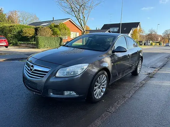 Opel Insignia 2011 photo 2