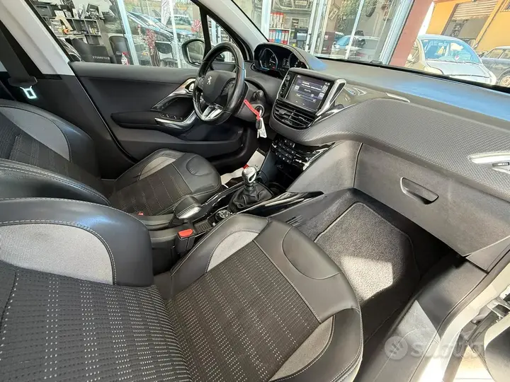Peugeot 2008 2016 photo 5