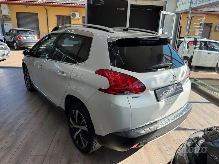 Peugeot 2008 2016 photo 3