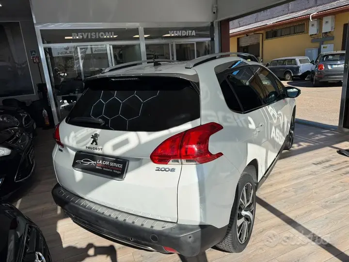 Peugeot 2008 2016 photo 4