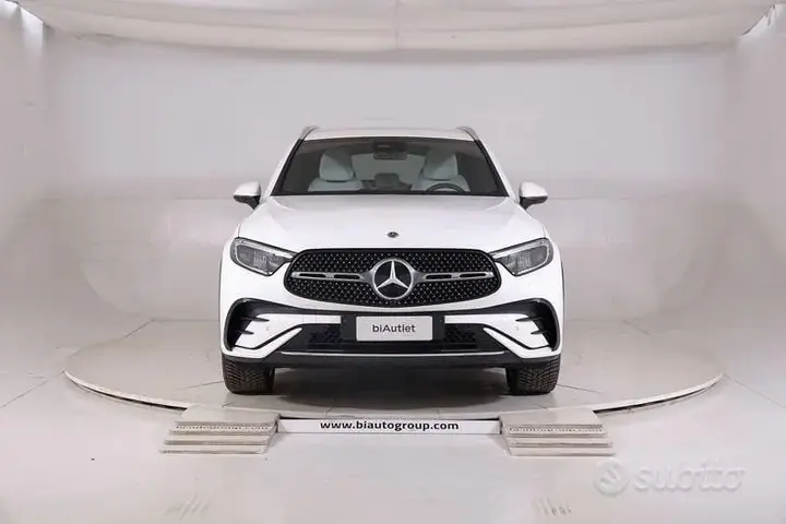 Mercedes-Benz Glc 2023 photo 2