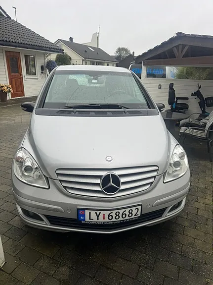 Mercedes-Benz B180 D