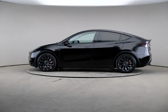 Tesla Model Y 2023 photo 4