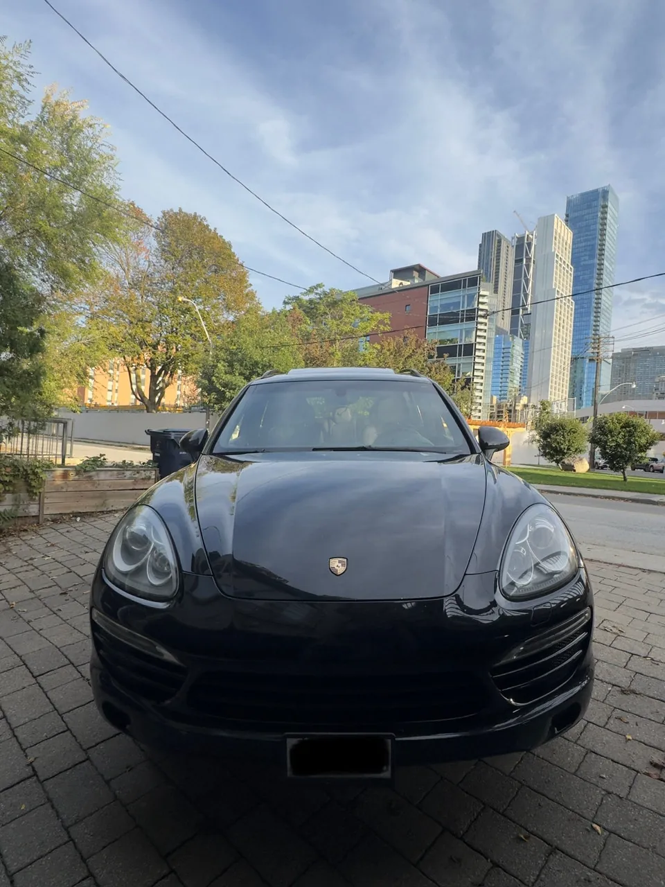 Porsche Cayenne 2012 photo 2