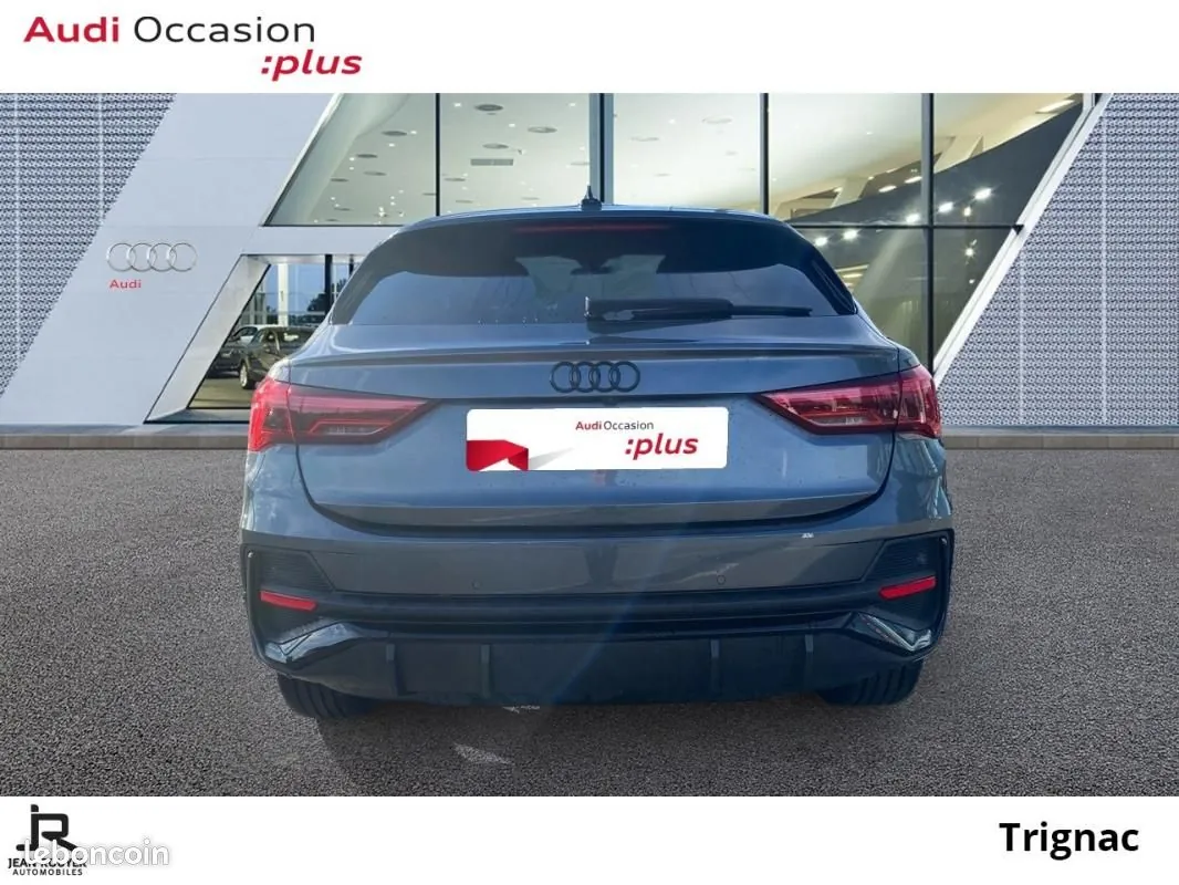 Audi Q3 2023 photo 4