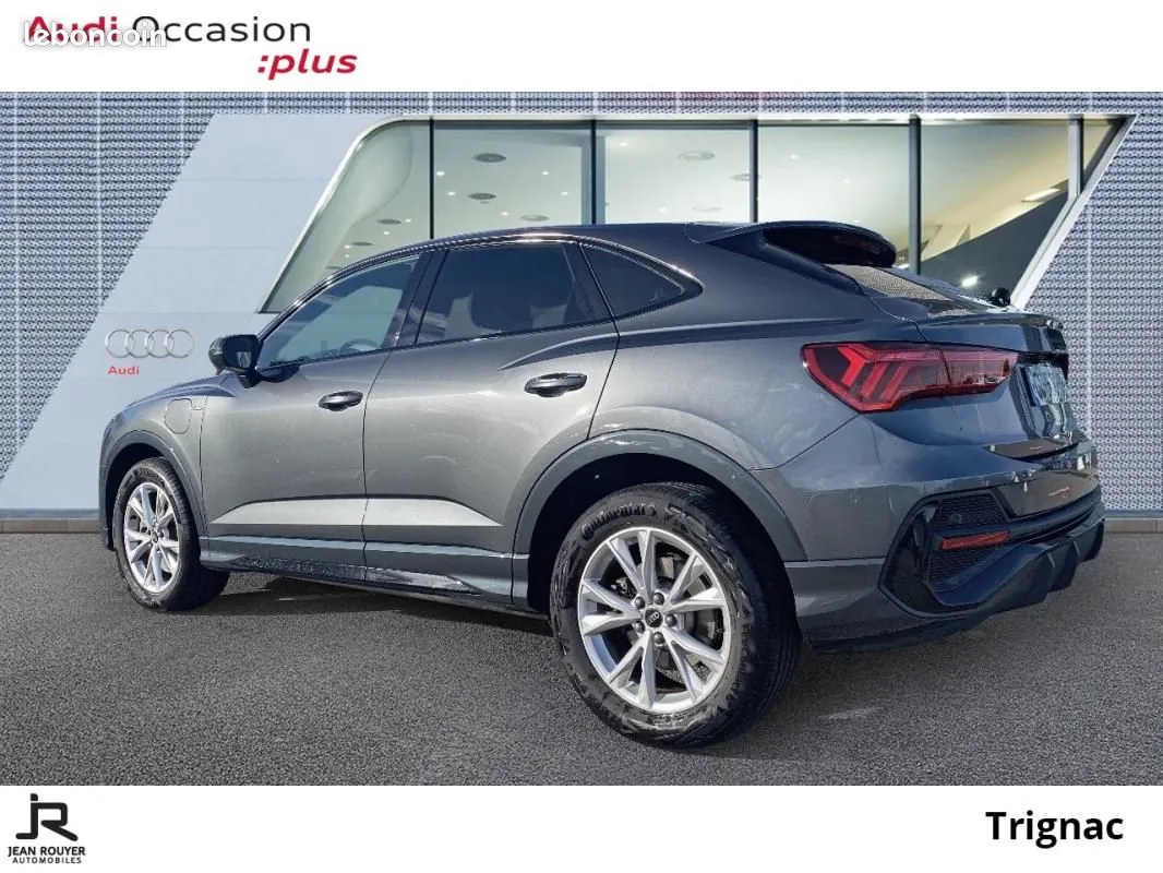 Audi Q3 2023 photo 3