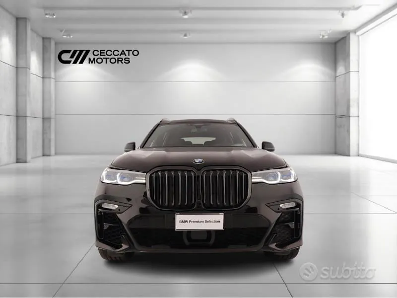 BMW X7 2022 photo 2