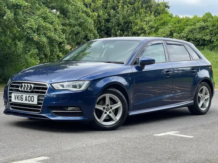 Audi A3 2016 photo 2