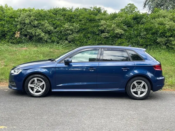 Audi A3 2016 photo 3