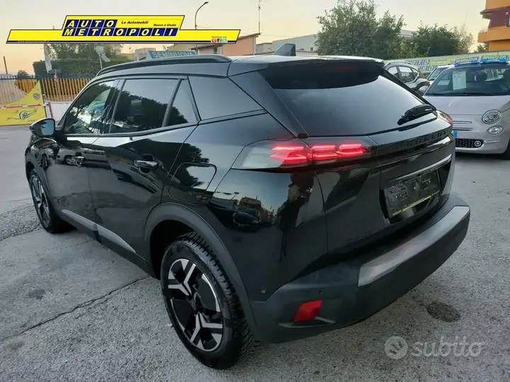 Peugeot 2008 2023 photo 4