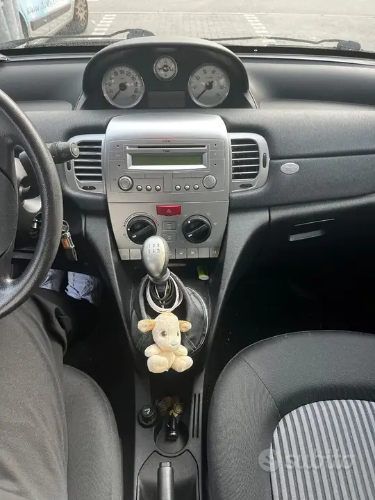 Lancia Ypsilon 2008 photo 4
