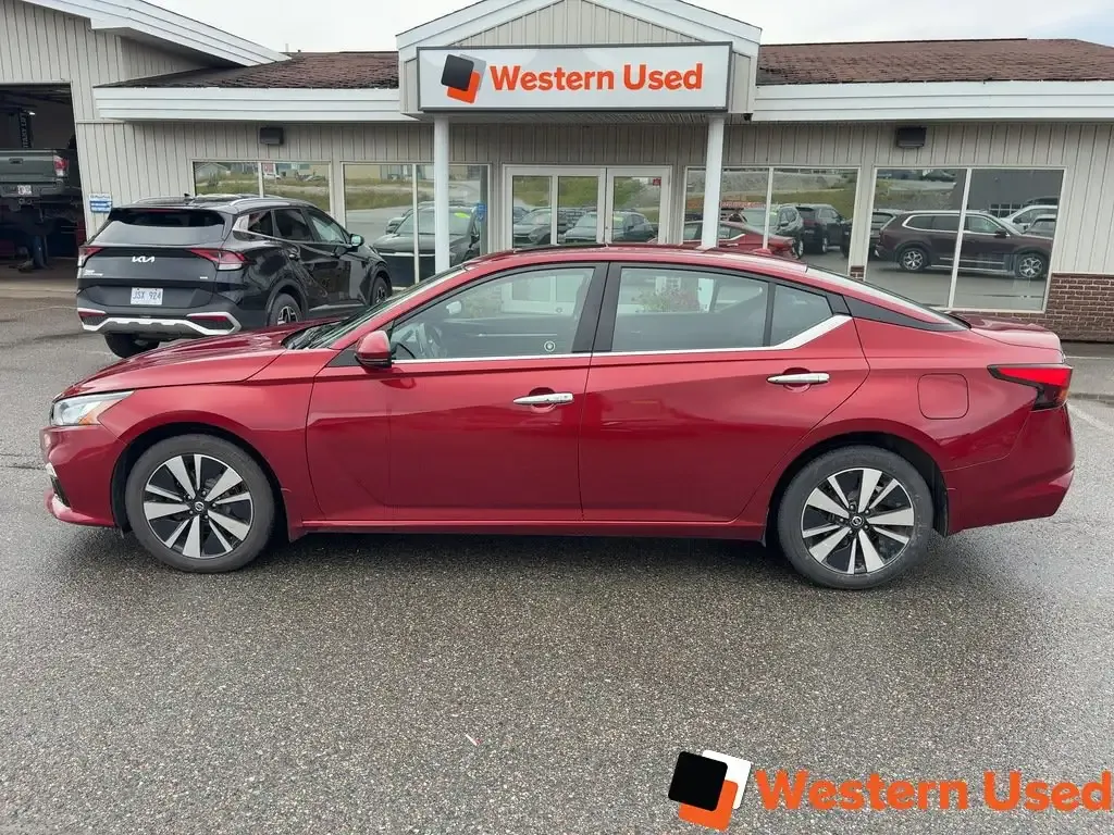 Nissan Altima 2019 photo 2