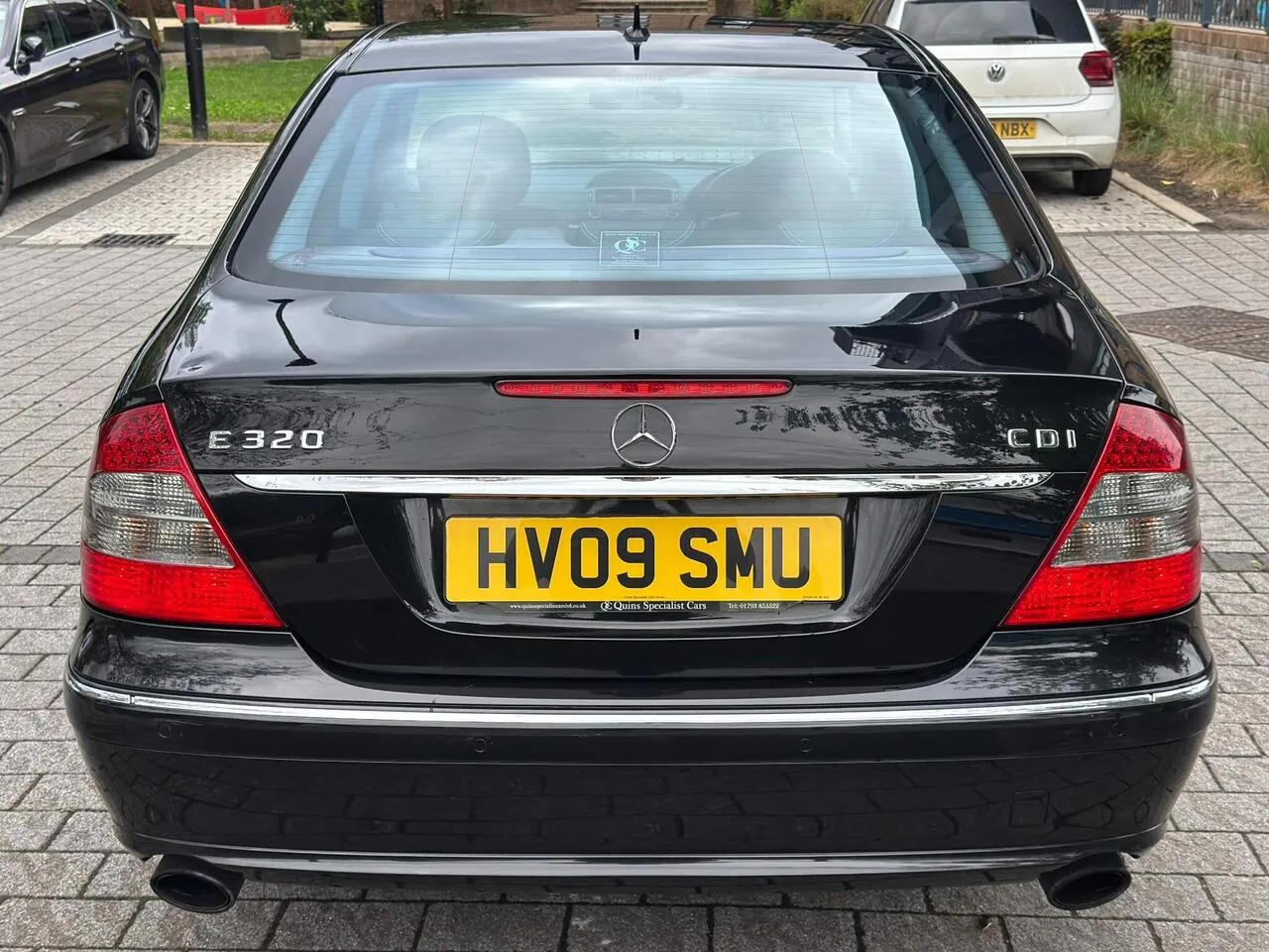 Mercedes-Benz E-Class 2009 photo 5
