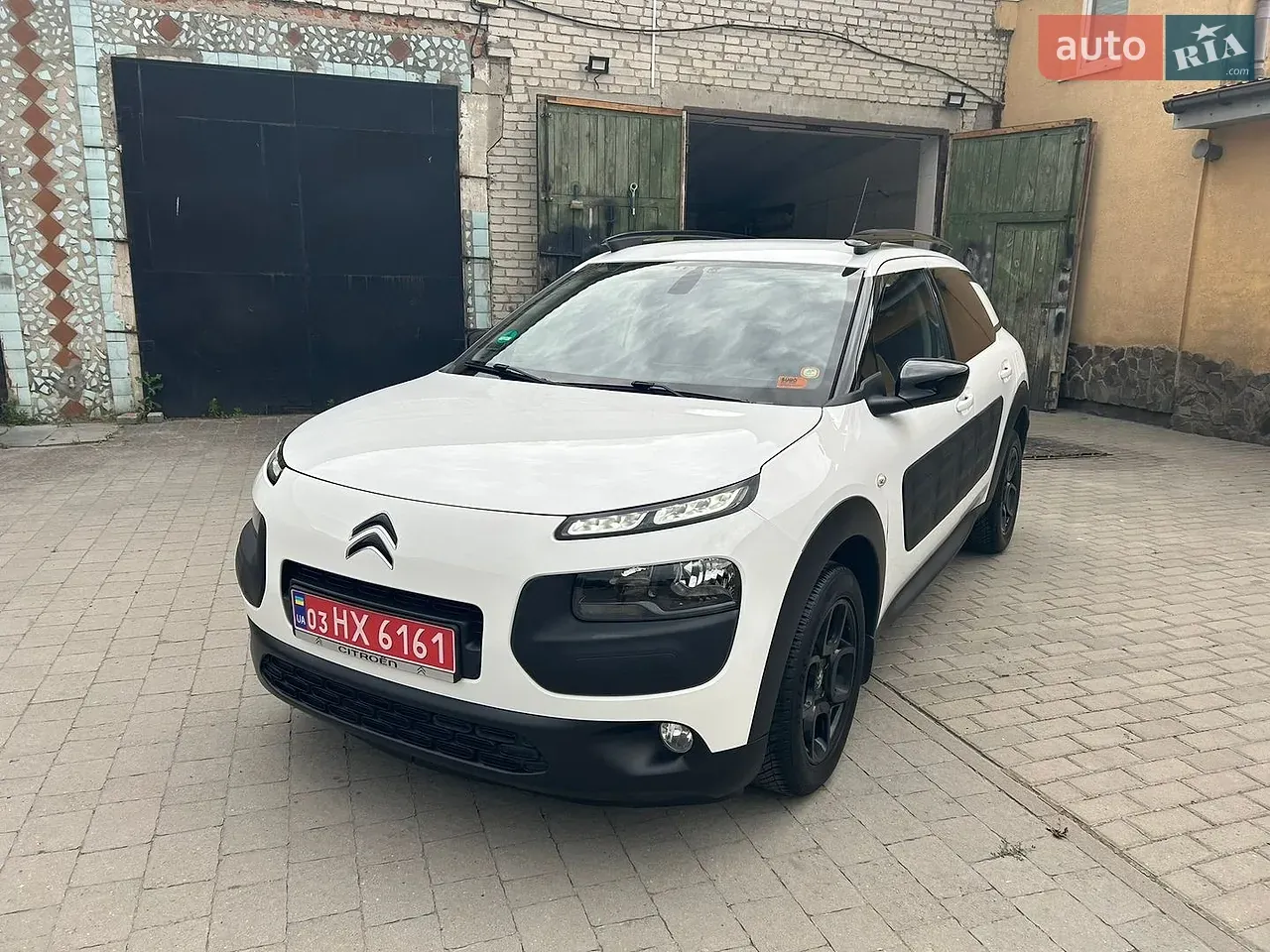 Citroen C4 Cactus 2015 photo 2