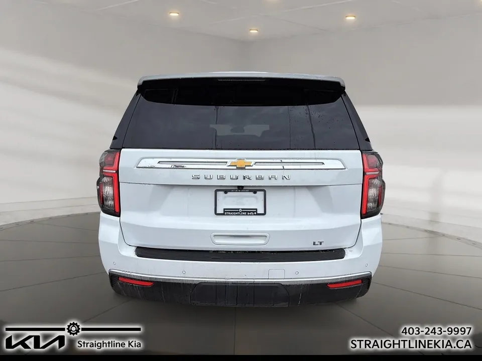 Chevrolet Suburban 2023 photo 3