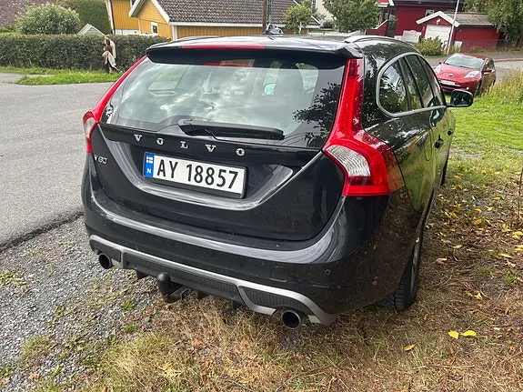 Volvo V60 2012 photo 2