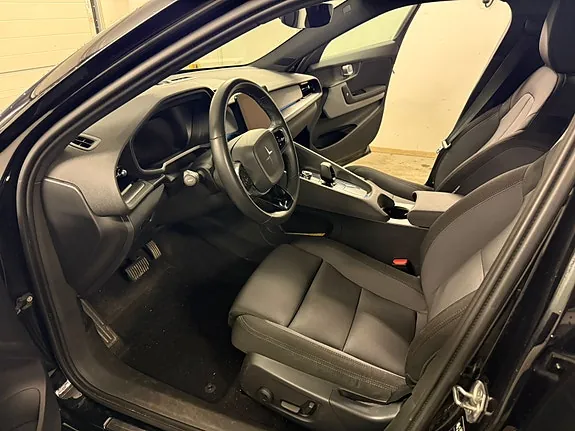 Polestar 2 2021 photo 5
