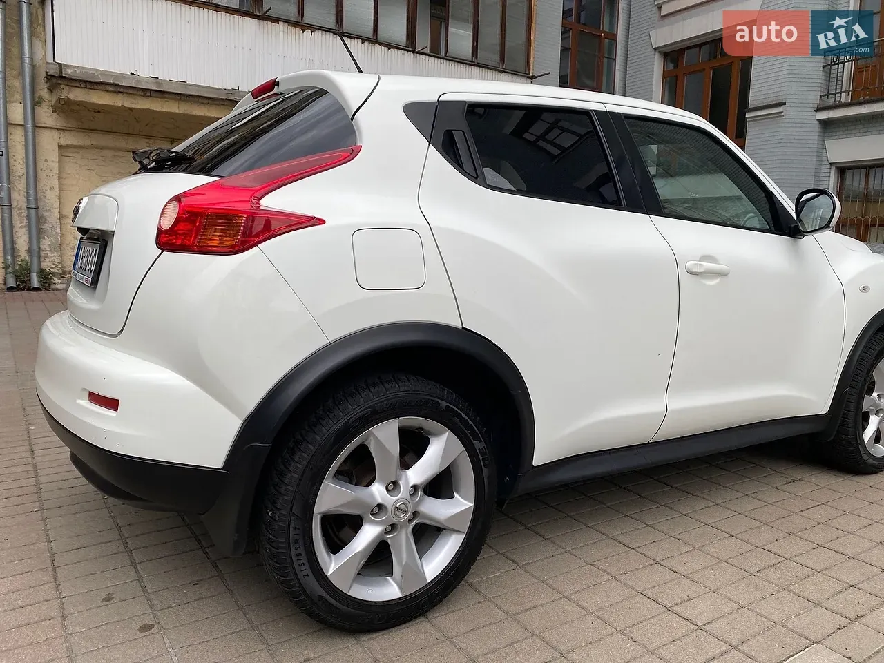 Nissan Juke 2012 photo 3