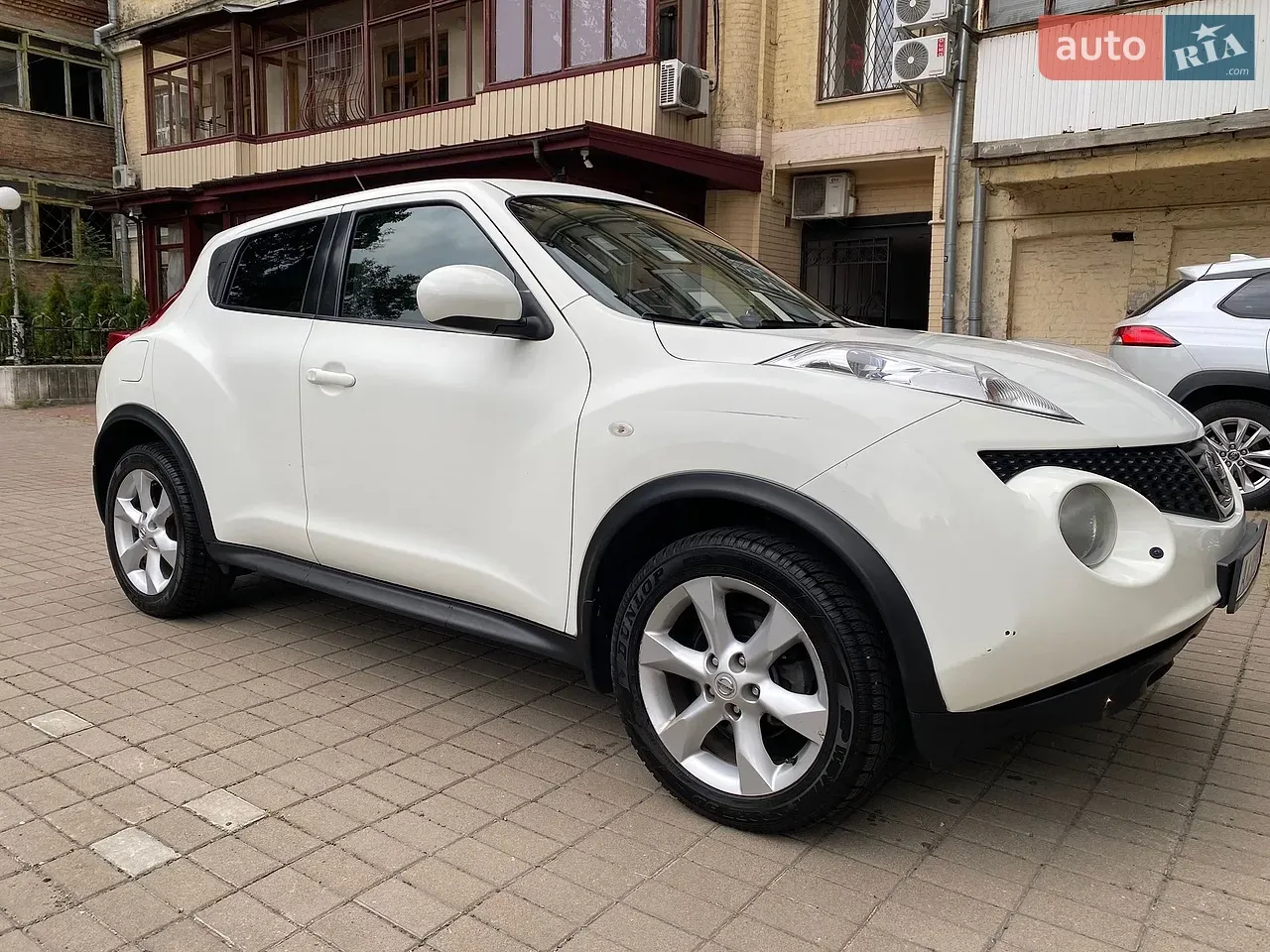 Nissan Juke 2012 photo 2
